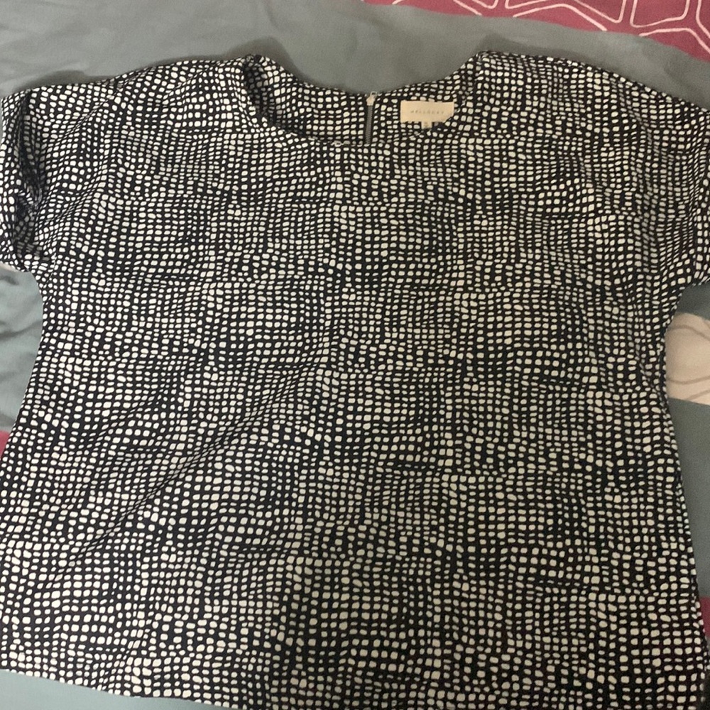 Melloday black polka dot shirt in a size Medium